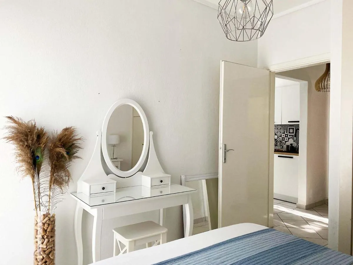 Cozy Apartment In Skala Fourkas, 2 Bedroom 100M/Beach